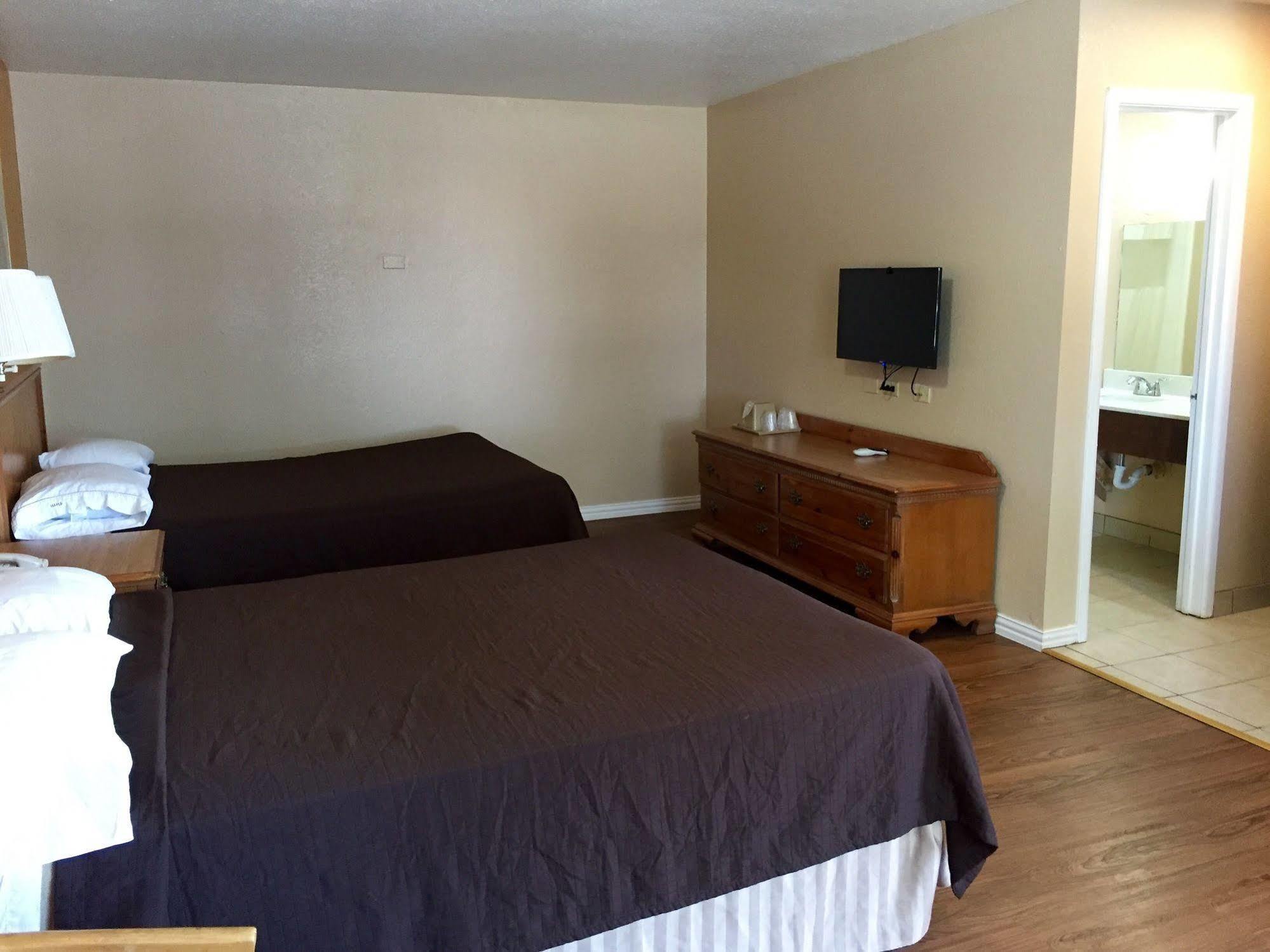 Regency Inn Hondo Eksteriør billede